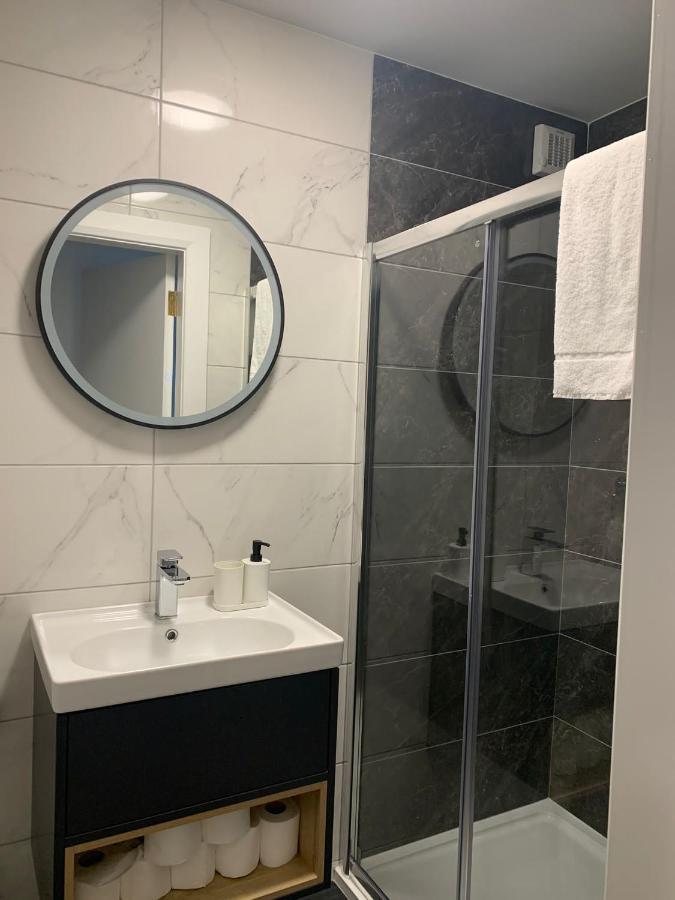 14 Eyre Square Lane Apartment Голуей Екстериор снимка