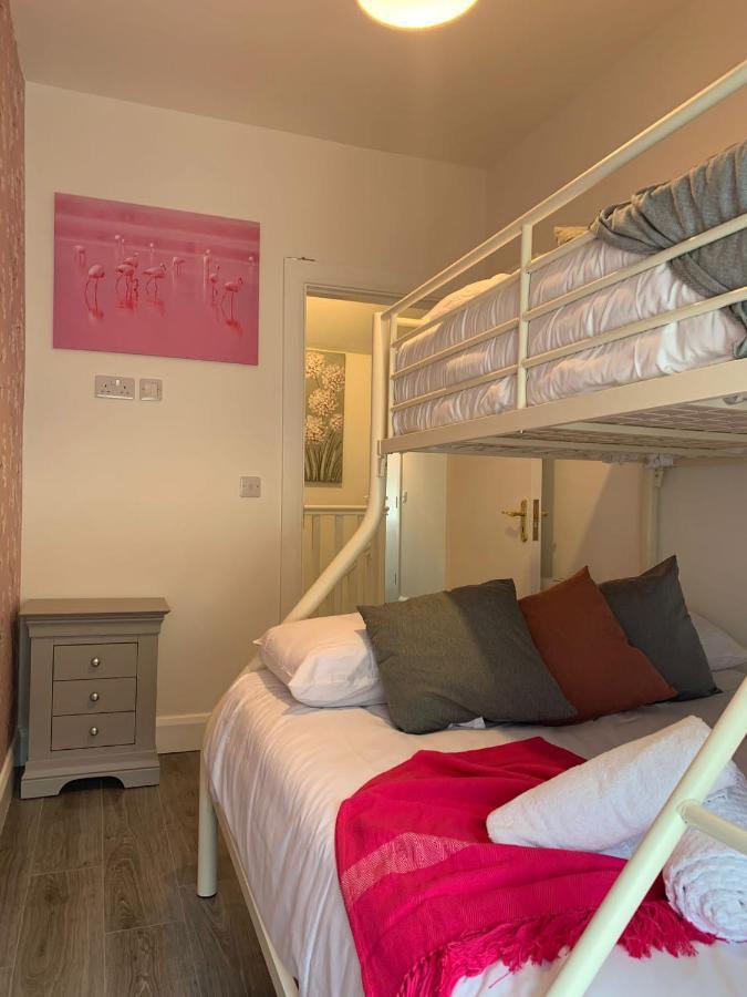 14 Eyre Square Lane Apartment Голуей Екстериор снимка