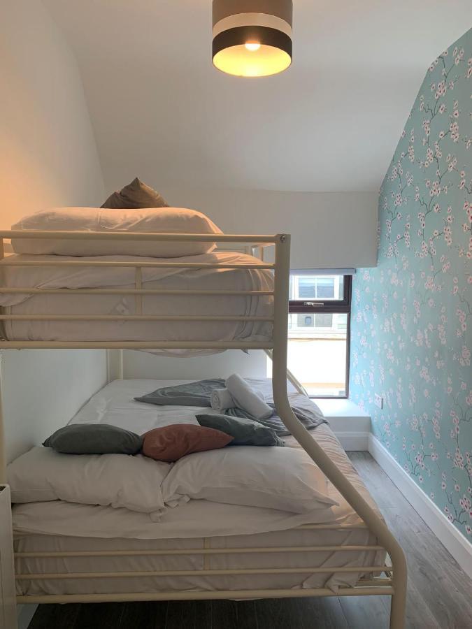 14 Eyre Square Lane Apartment Голуей Екстериор снимка