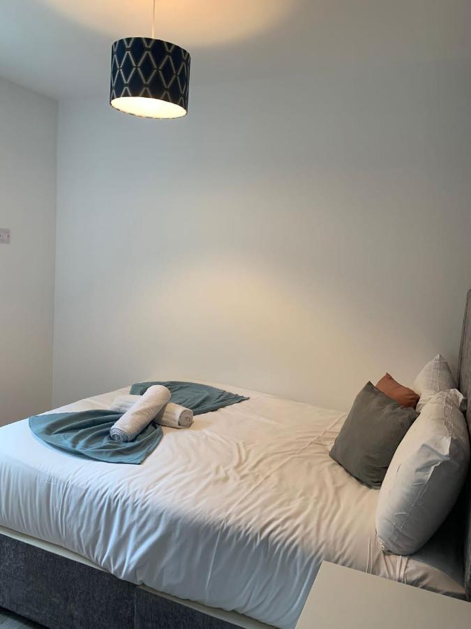 14 Eyre Square Lane Apartment Голуей Екстериор снимка