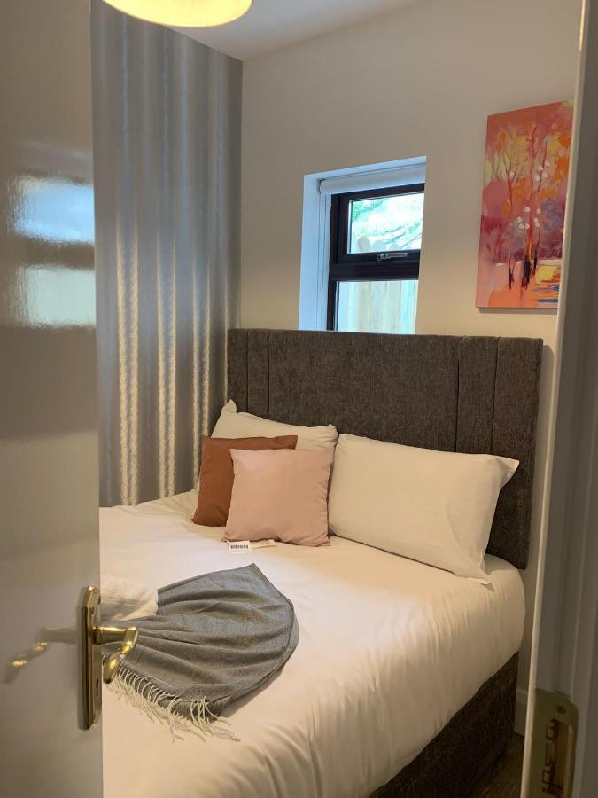 14 Eyre Square Lane Apartment Голуей Екстериор снимка